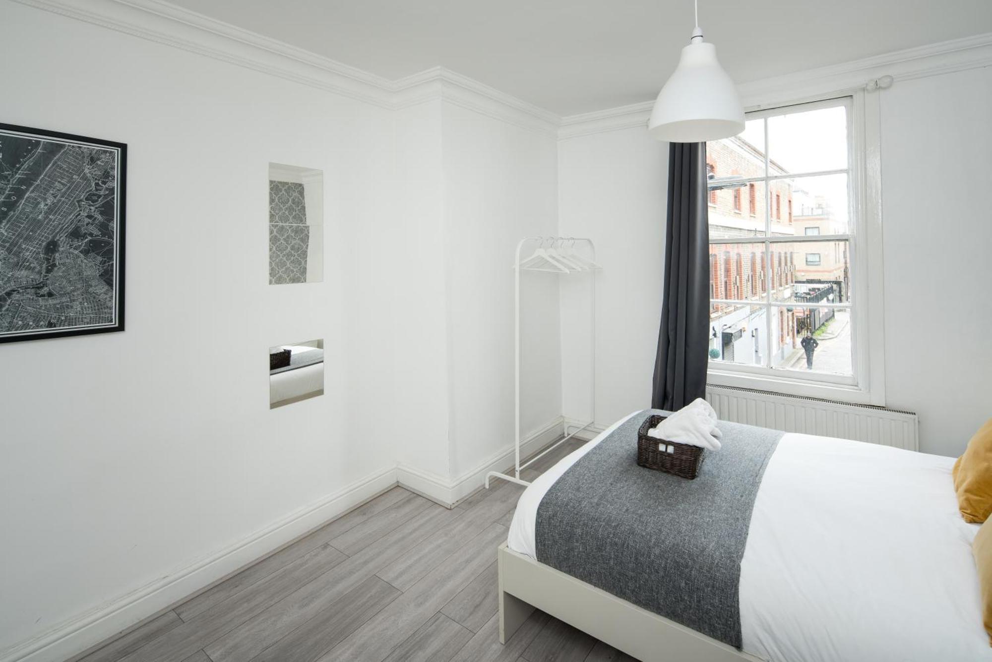 Private Double Room Shared Bathroom Near City Centre London Exterior foto