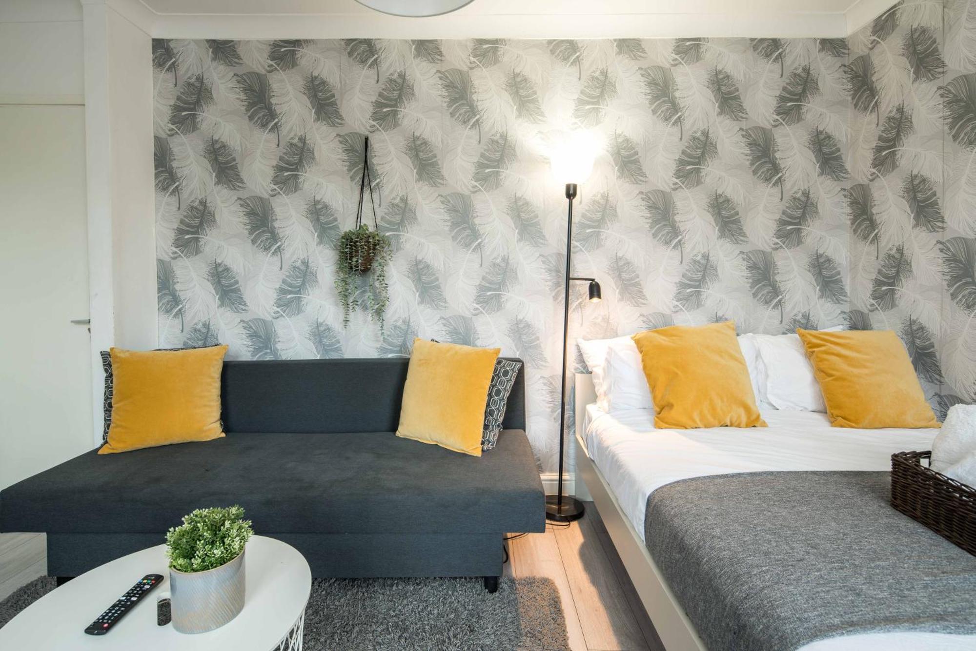 Private Double Room Shared Bathroom Near City Centre London Exterior foto